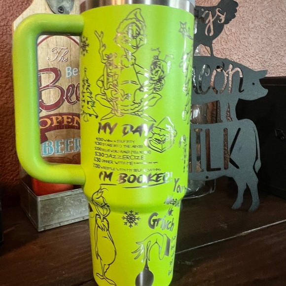 COPY - 30oz engraved Stanley GRINCH - Picture 4 of 10